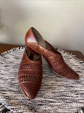 Vintage Impanema Woven Leather Shoes